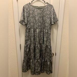 NWOT BOUTIQUE FLORAL DRESS